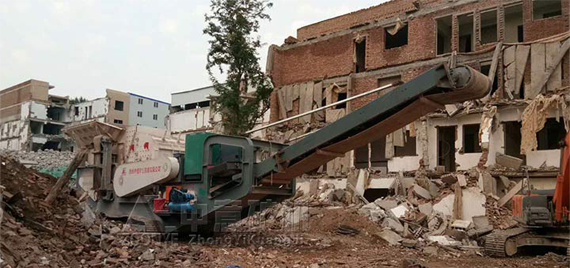  陜西西安客戶購買履帶式反擊破碎站