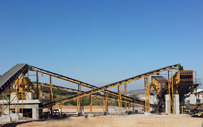 山東青島年產(chǎn)70萬方花崗巖破碎制砂生產(chǎn)線現(xiàn)場