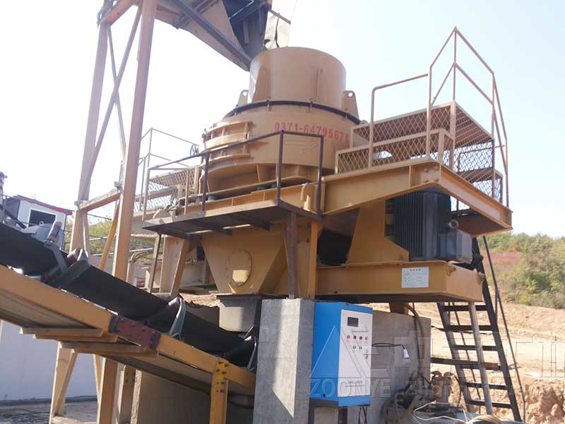 山東青島年產(chǎn)70萬方花崗巖破碎制砂生產(chǎn)線現(xiàn)場