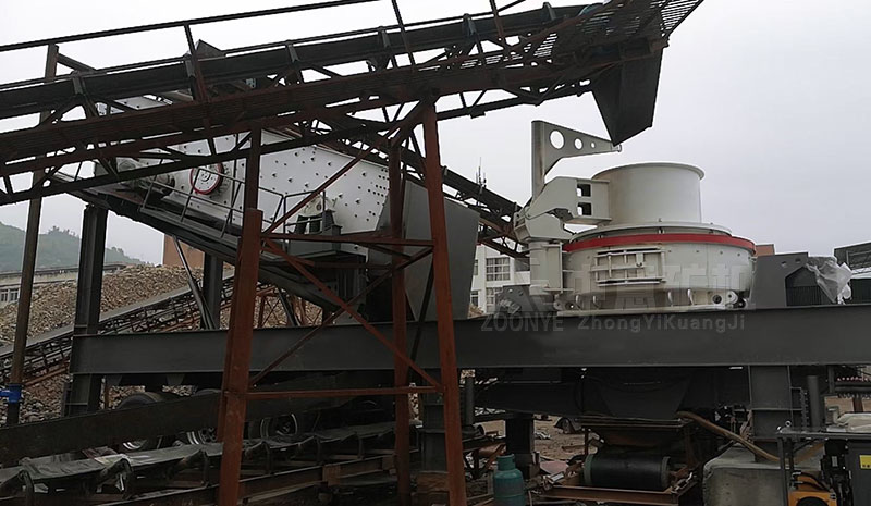 移動制砂機生產(chǎn)現(xiàn)場